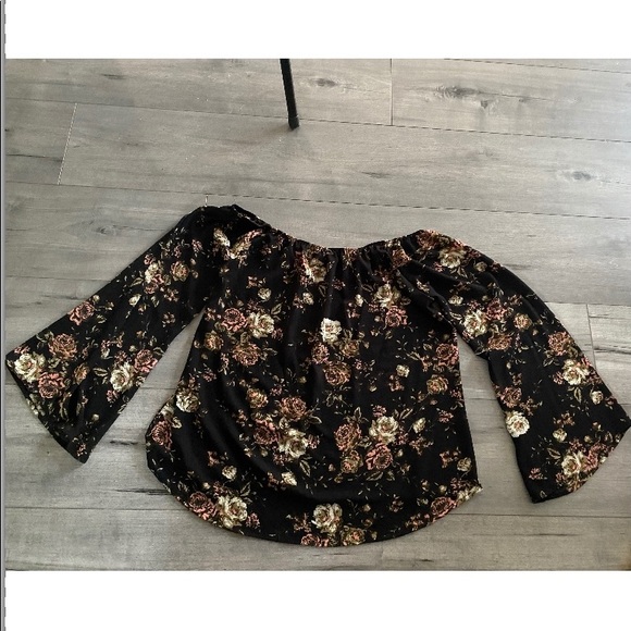 Floral off the shoulder blouse - Picture 3 of 4